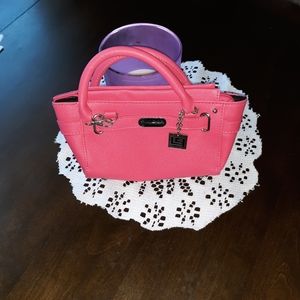 Lori Grenier Cell phone purse